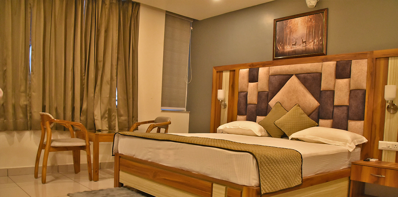 Super Deluxe Mountain Room